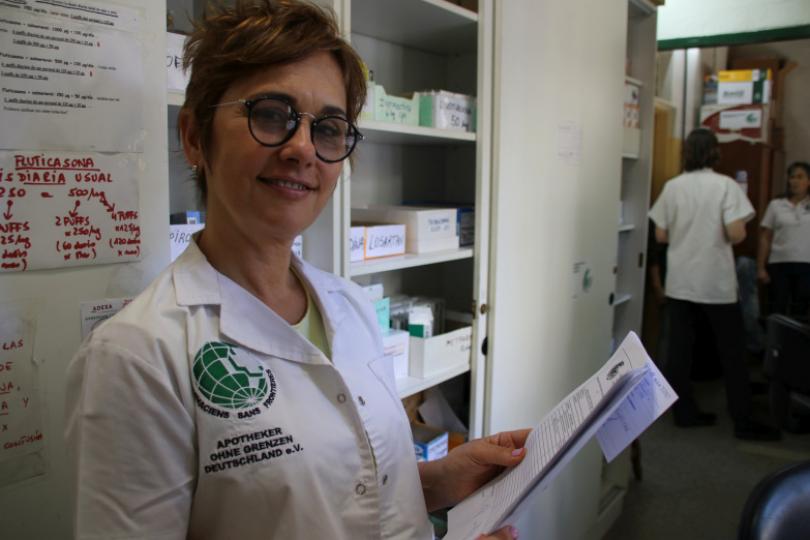 Das Team um Carina Vetye arbeitet eng mit den lokalen Partnern zusammen: Dr. Claudia Dreyer ist die rechtliche Vertreterin von Apotheker ohne Grenzen in Buenos Aires.