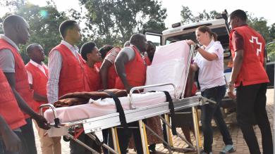 Aus einem Förderprojekt der EKFS: Training der neuen Rotkreuz-SanitäterInnen in Kigali.