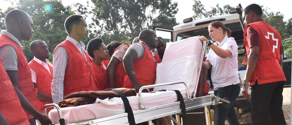 Aus einem Förderprojekt der EKFS: Training der neuen Rotkreuz-SanitäterInnen in Kigali.