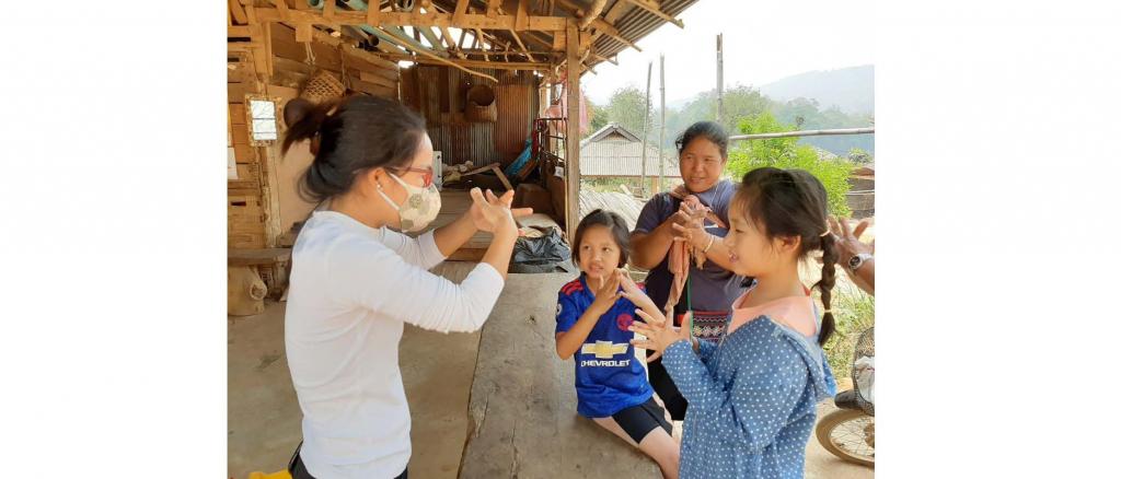 Training in the village of Huay San as to self-reliant prevention of infections: here the efficient hand washing